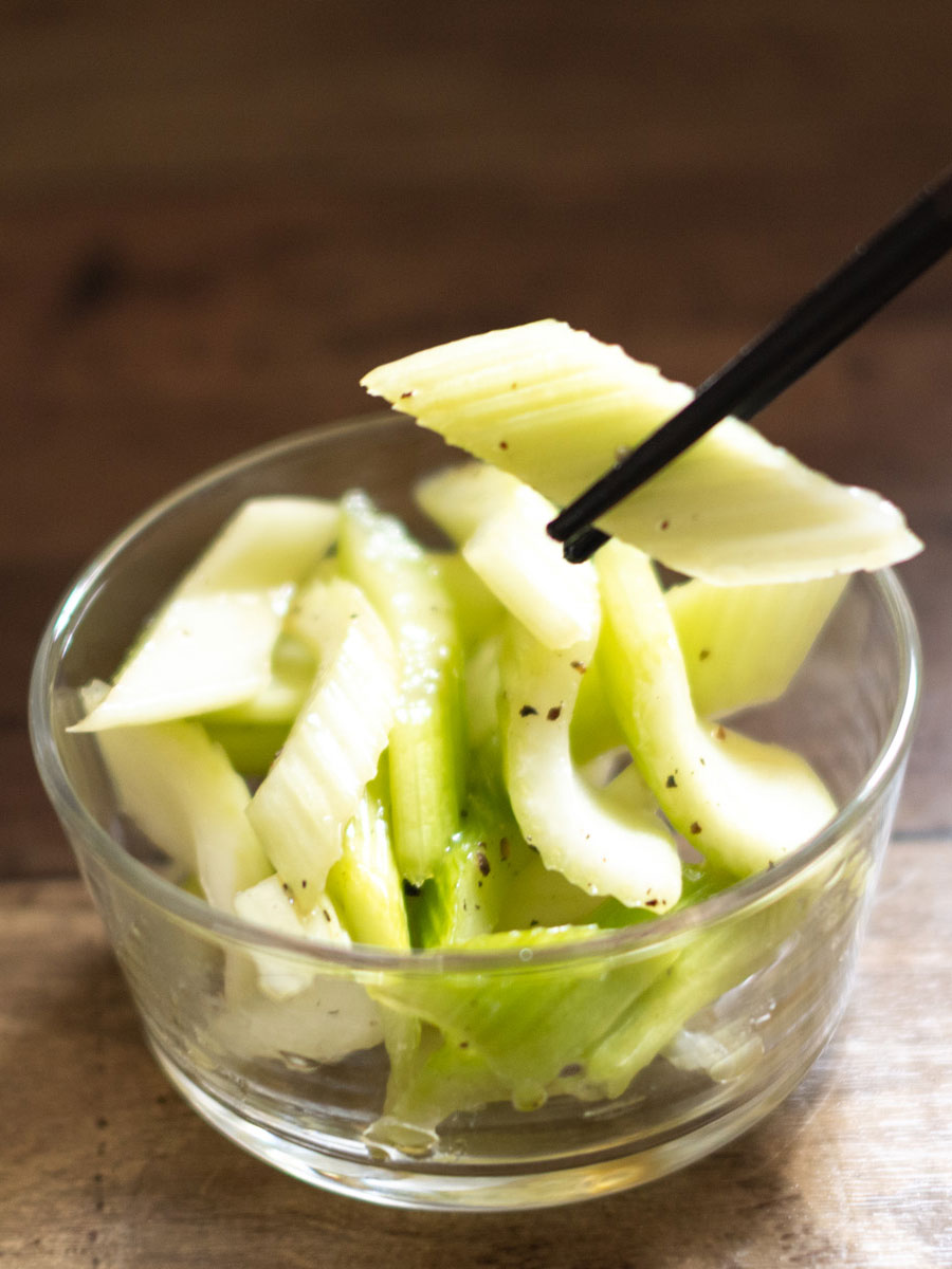 ビニール袋で和えるだけ。セロリと柚子レモンのマリネ｜瀬戸内エッセン酢でつくる、爽やかな大人の副菜レシピ